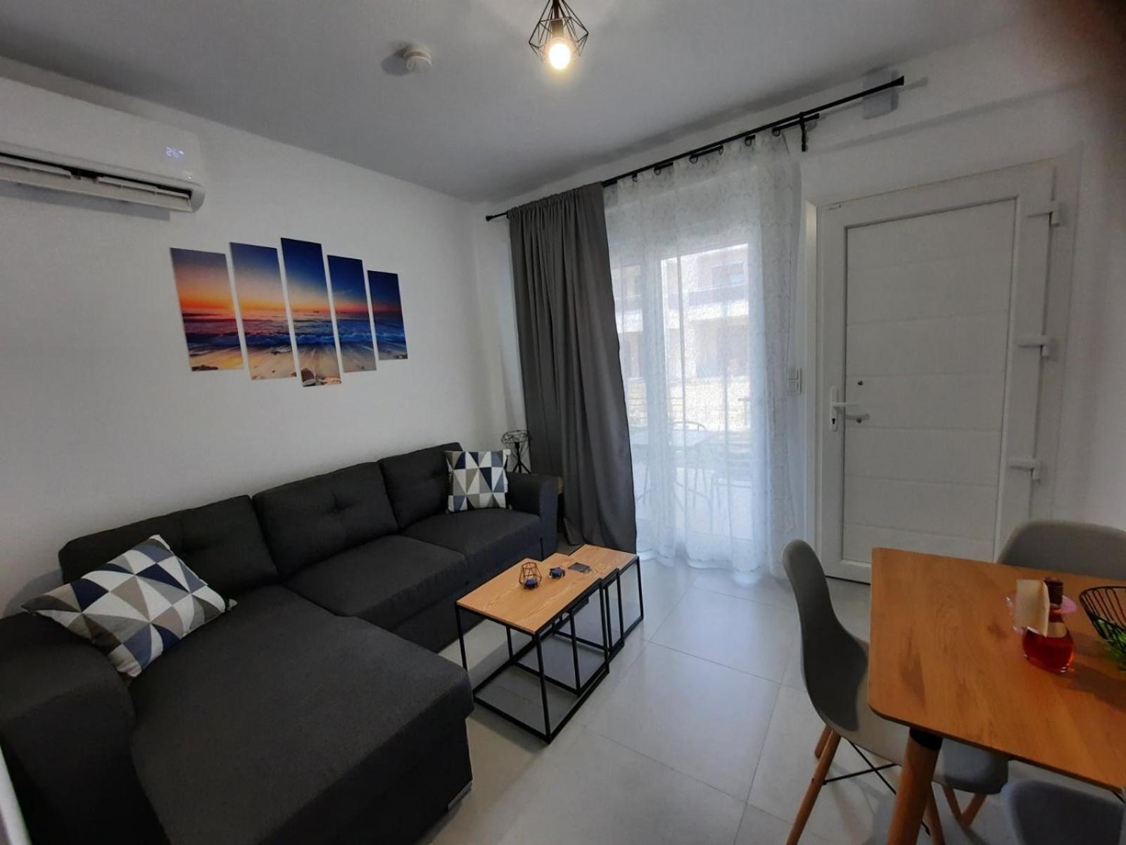 Kalofas Apartments Amaryllis Ofrínion エクステリア 写真